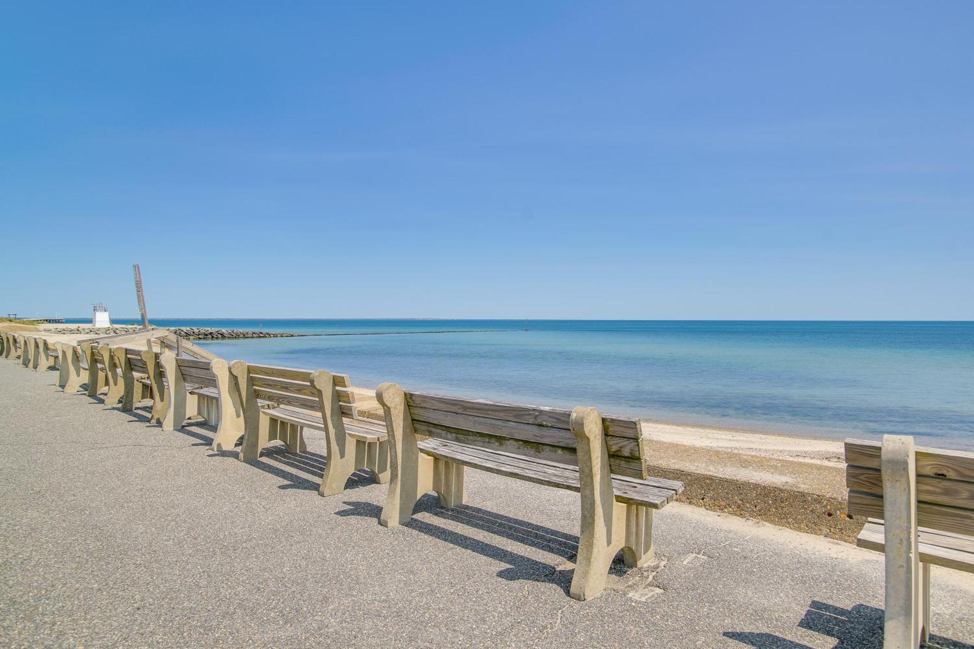Breezy Oak Bluffs Condo - Steps To Inkwell Beach! المظهر الخارجي الصورة