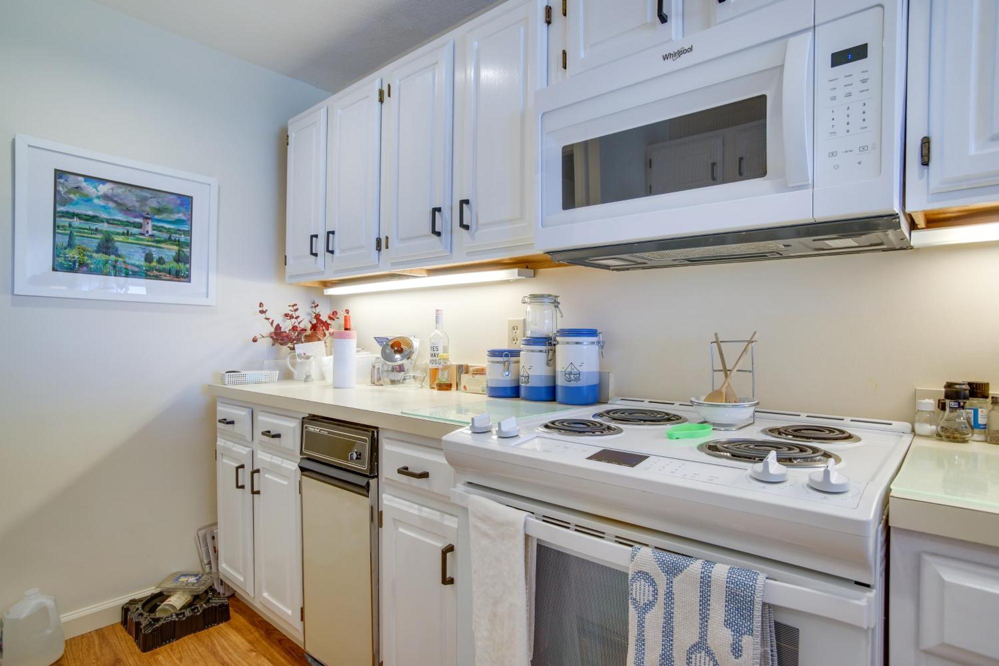 Breezy Oak Bluffs Condo - Steps To Inkwell Beach! المظهر الخارجي الصورة