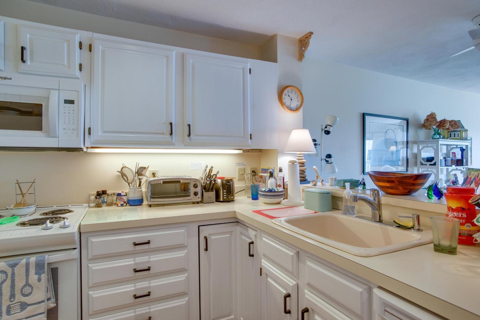 Breezy Oak Bluffs Condo - Steps To Inkwell Beach! المظهر الخارجي الصورة